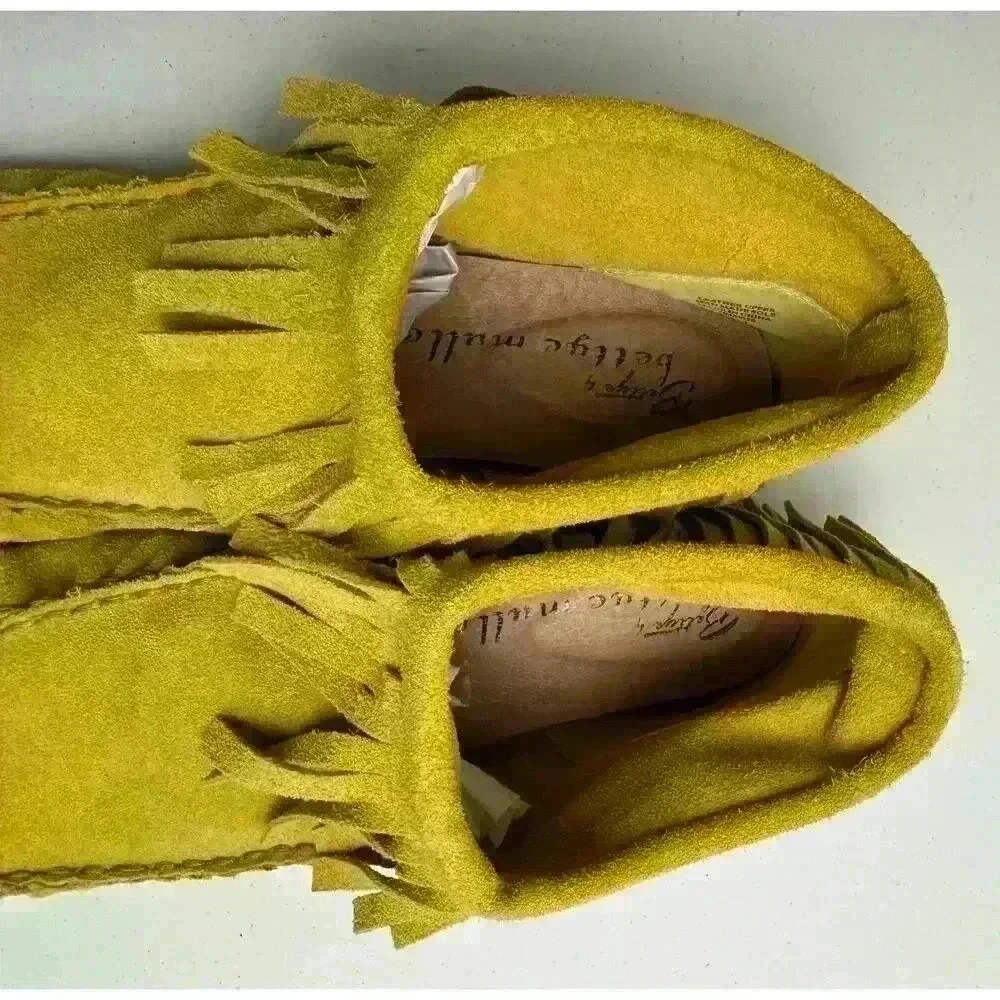 Bettye Muller Yellow Fringe Moccasin Bootie Size 7 1/2 Soft Leather Suede